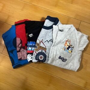 Boys 5t shirts